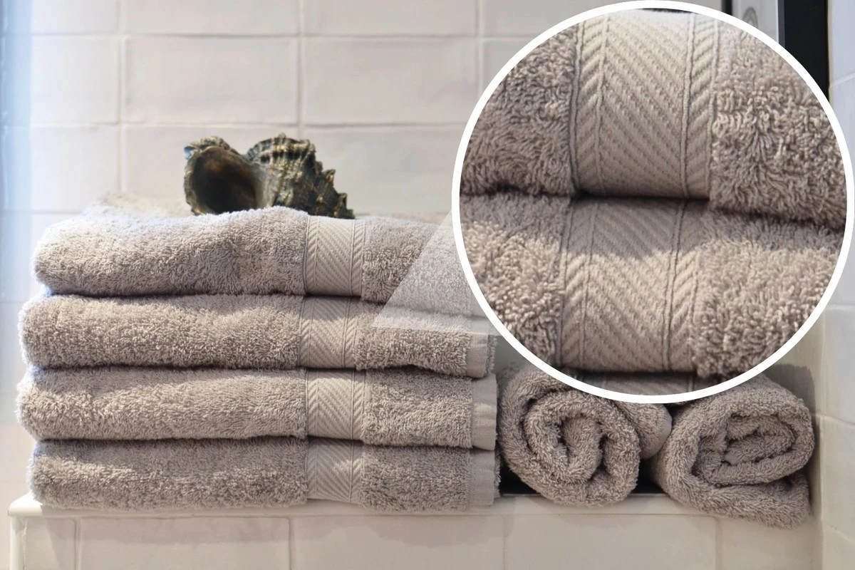 Proč mají vaše ručníky tenhle barevný pruh? (Skutečný důvod) - image 1