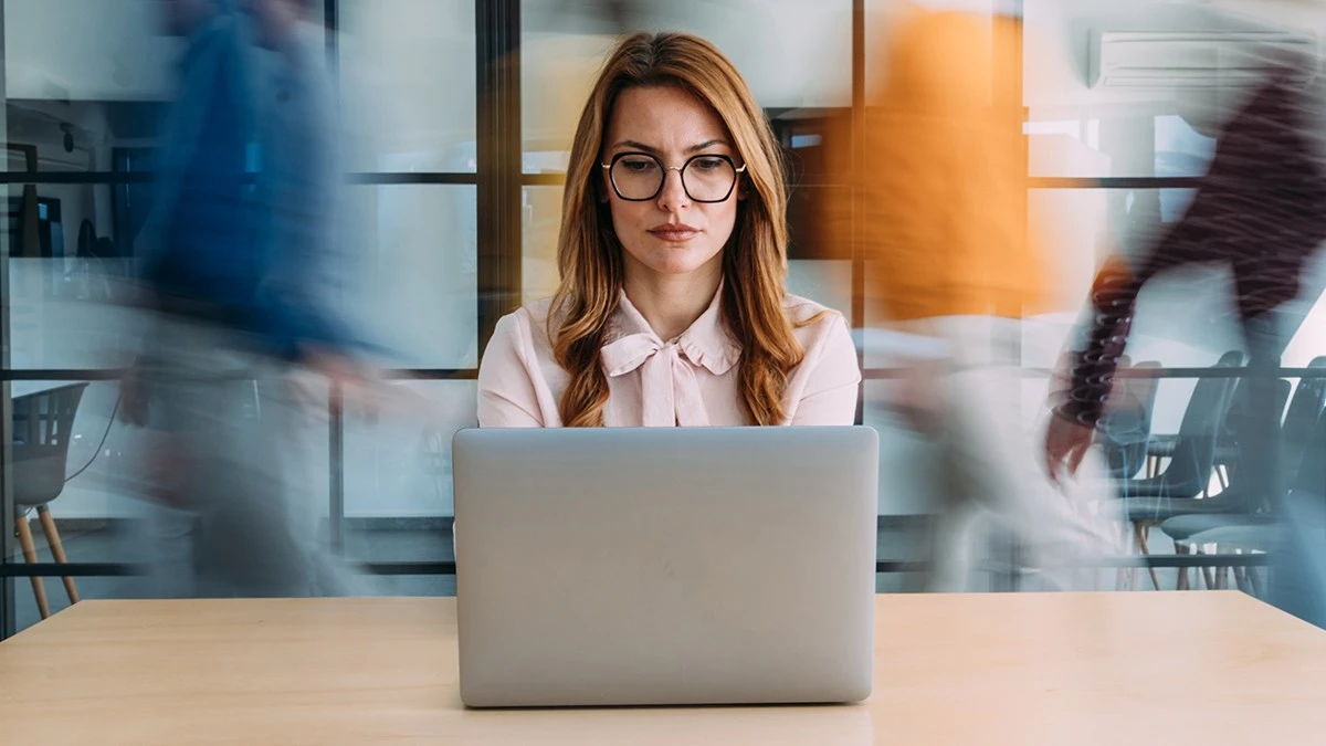 Proč někteří lidé stihnou o 40 minut víc: Odpověď leží v mentální mlze