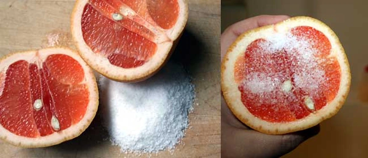 Proč zkušení hostitelé sypou kuchyňskou sůl na rozkrojený grapefruit přímo ve vaně - image 1