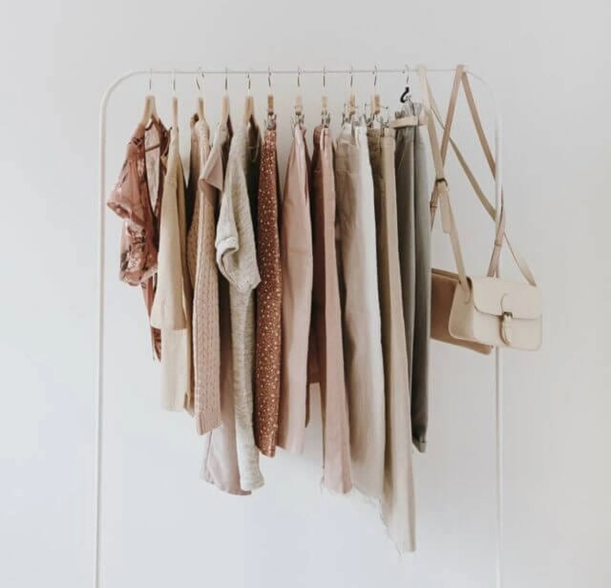 Proč zkušení nákupčí vždy vyhodí jeden kus oblečení, když si koupí nový - image 1