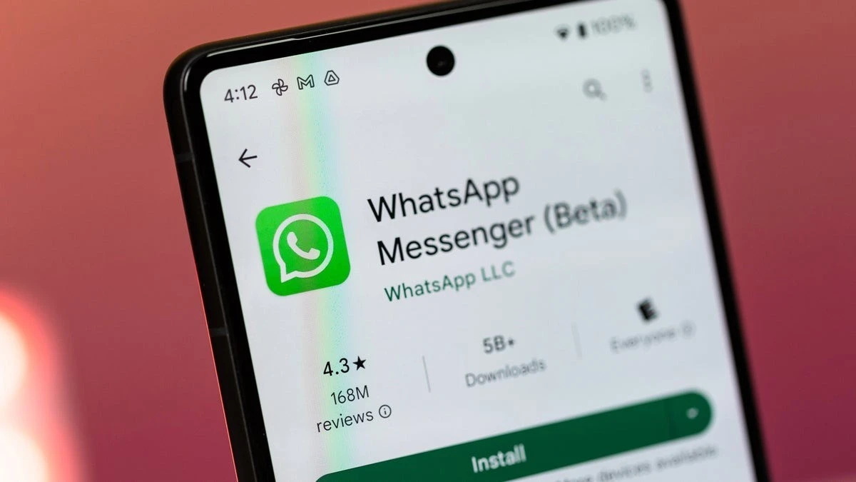 WhatsApp už není soukromý: Modré fajfky, které vás v Česku dostanou k soudu