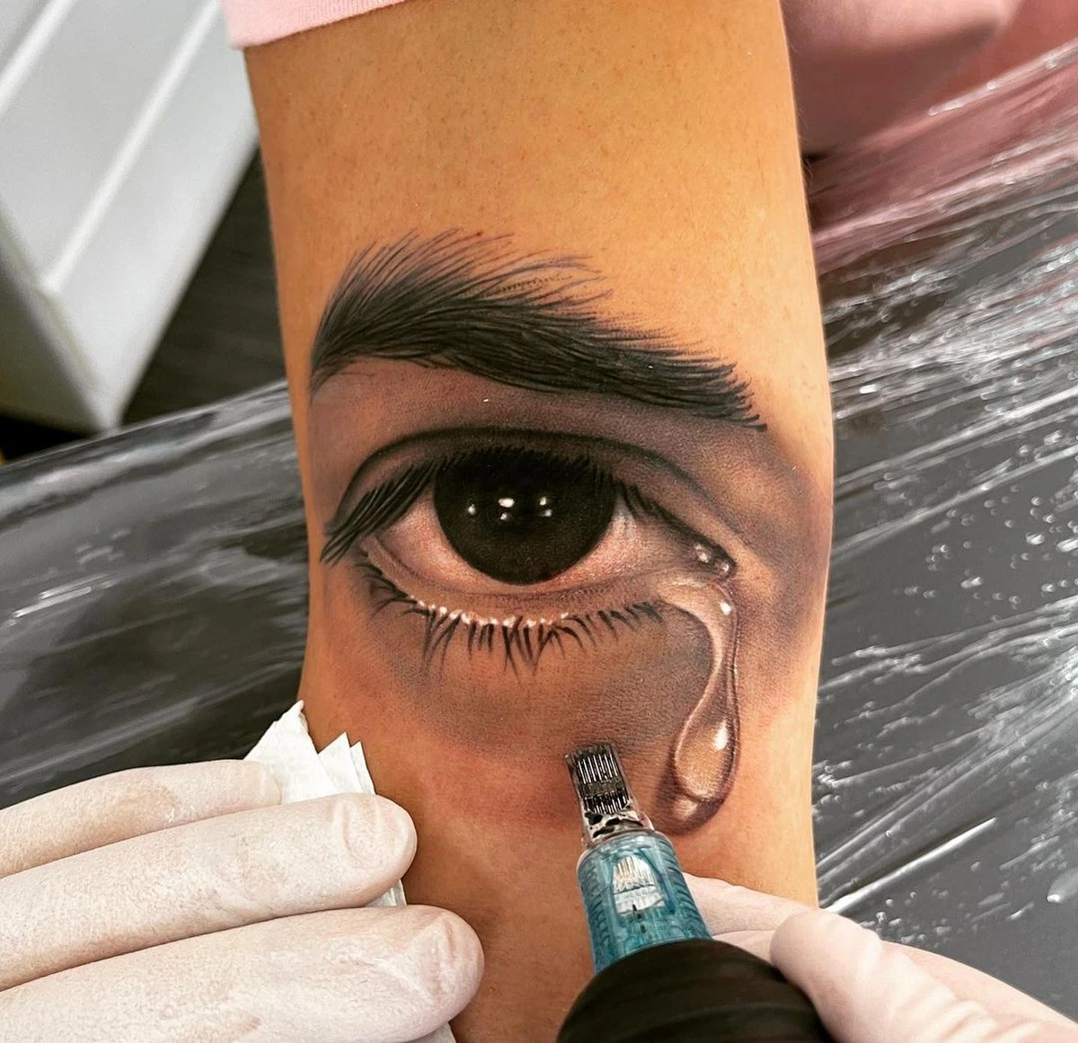 Proč staré tetování může způsobit náhlé problémy se zrakem - image 1