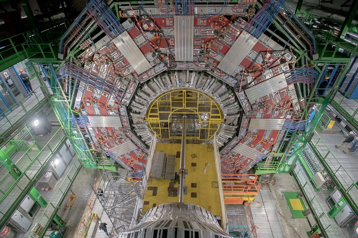 Proč vědci v CERNu sledovali částici Xi-cc-plus, která je čtyřikrát těžší než proton - image 1