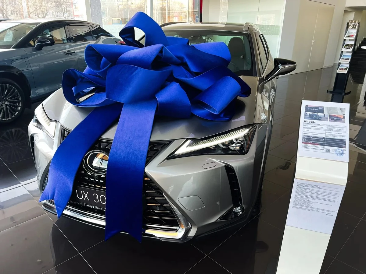 Proč z konfigurátorů Lexusu mizí oblíbený elektrický model UX