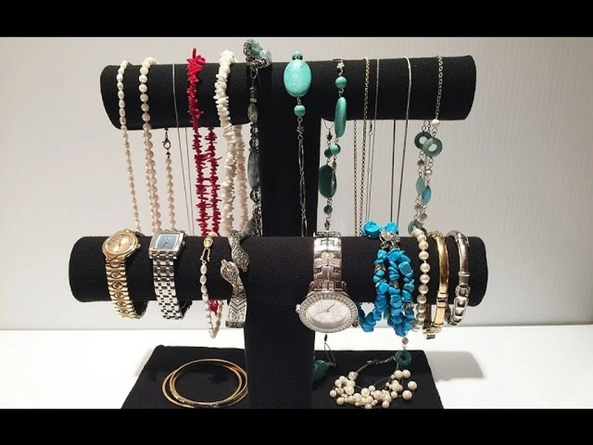 Proč zkušení designéři dávají držák na kuchyňské utěrky do ložnice - image 1