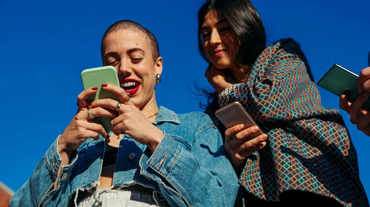 Proč zkušení diváci už nehledají filmy přímo v Netflixu, ale používají externí seznamy