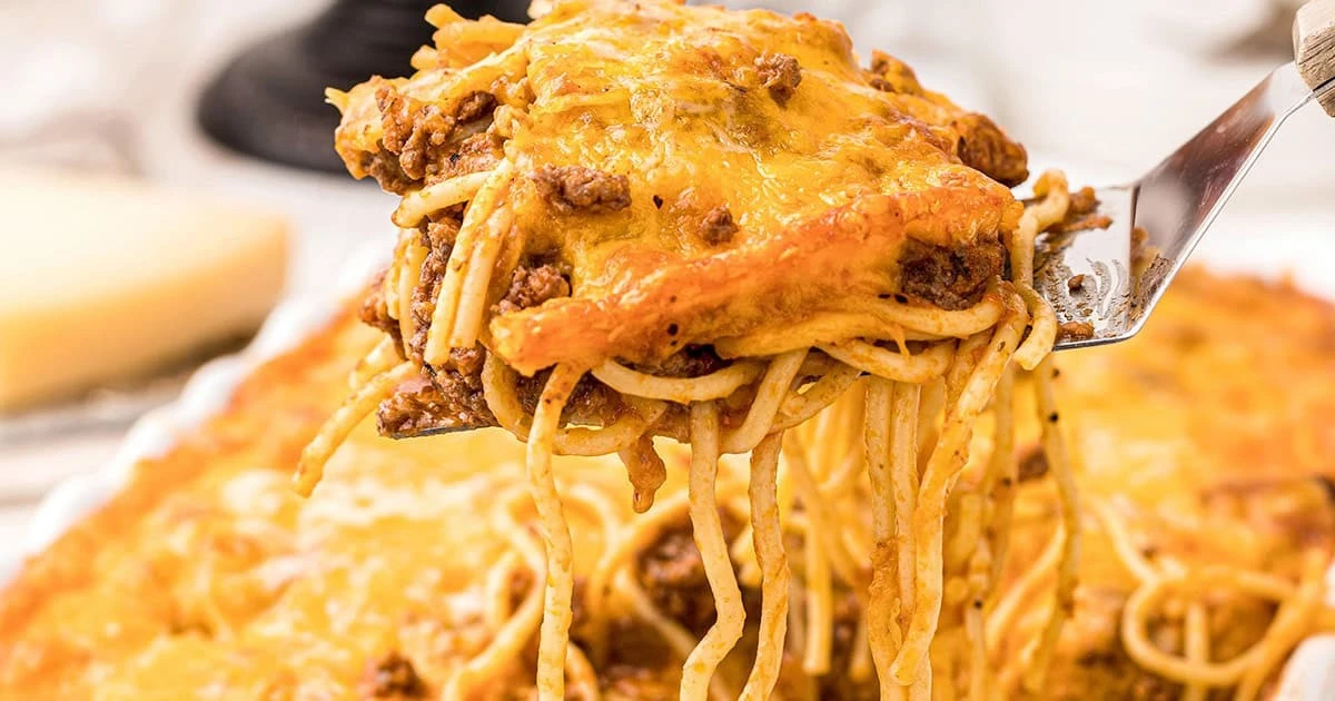 Proč zkušení kuchaři dávají lžíci zakysané smetany na zapékané těstoviny - image 1