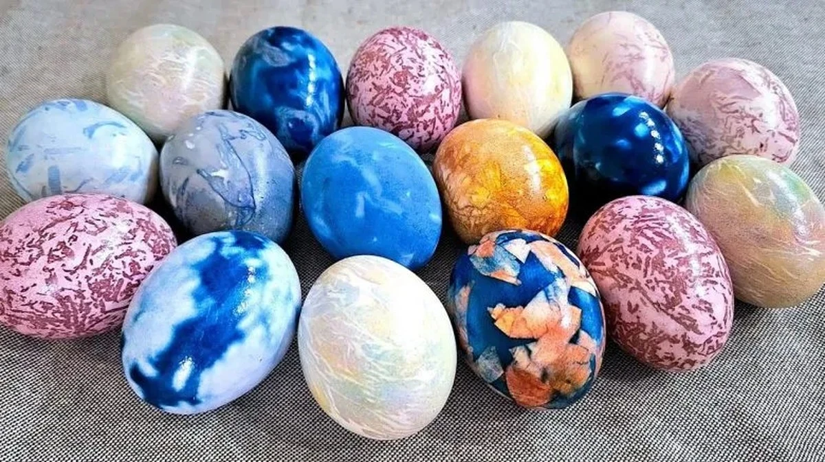 Proč zkušení kutilové nevyhazují zbylé barvy na vajíčka
