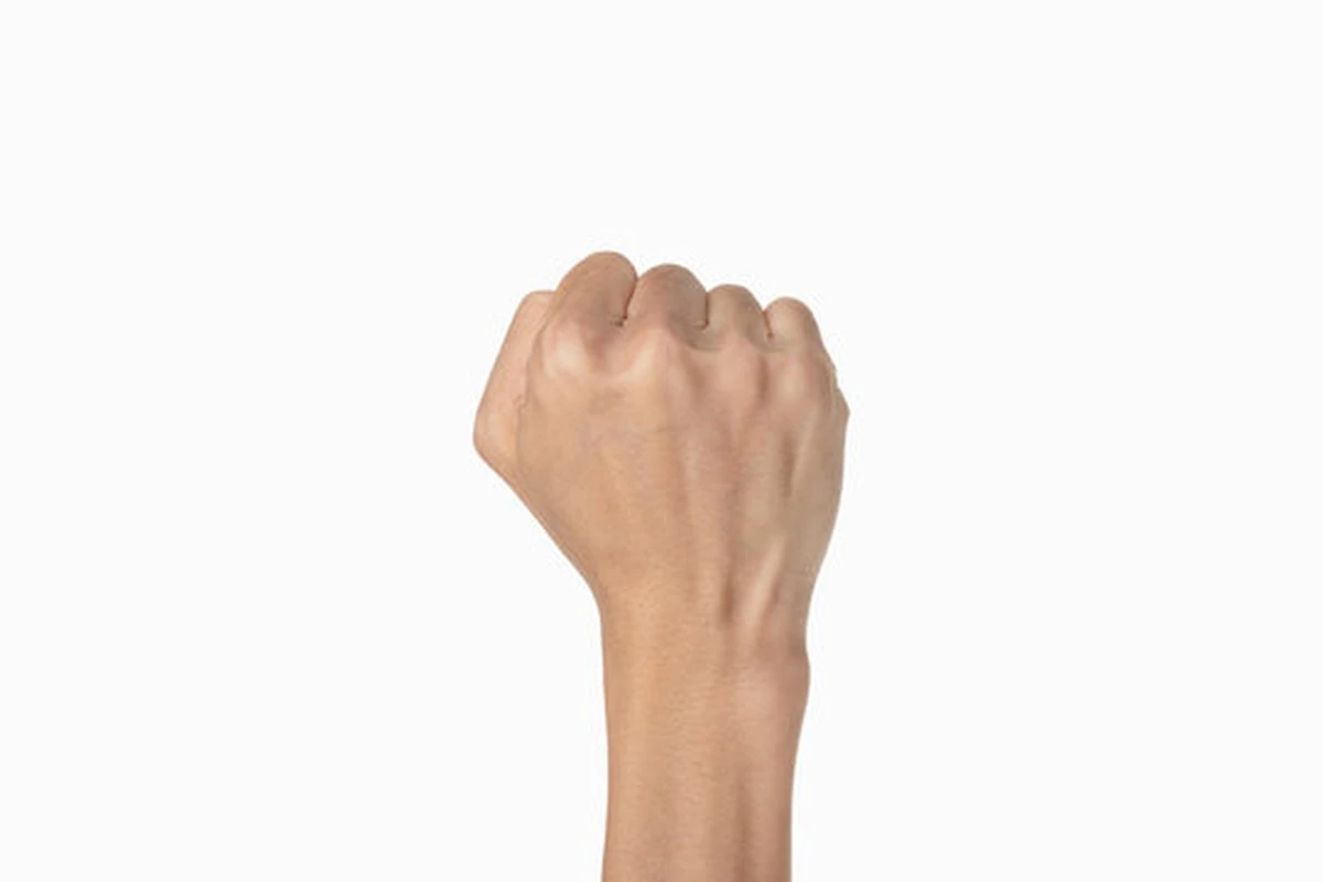 Proč zkušení lékaři začínají fotit hřbet ruky místo obličeje - image 1