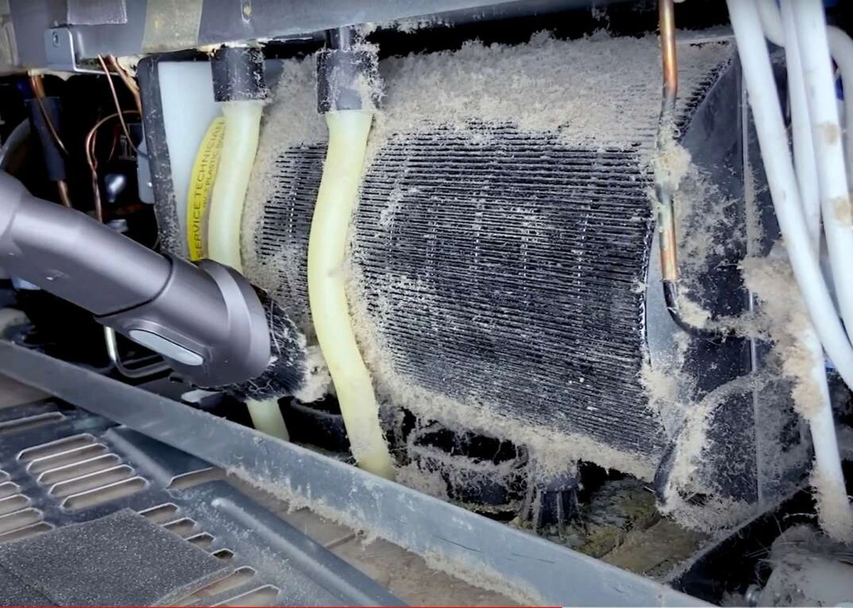 Proč zkušení opraváři dávají do mrazáku list papíru - image 1