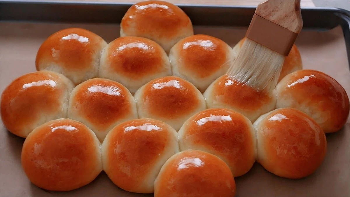 Proč zkušení pekaři přidávají do těsta na houstičky lžíci jogurtu a brambory - image 1