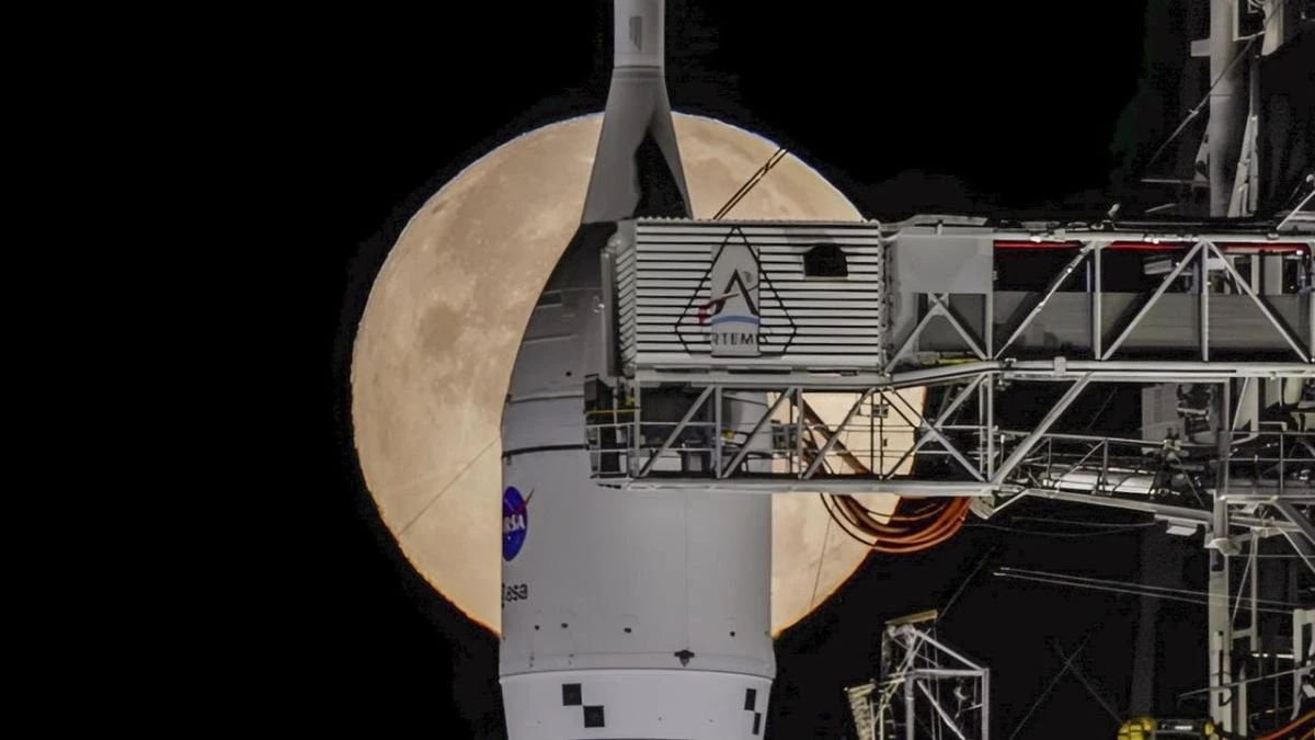 Čtyři astronauti míří k Měsíci: Proč je tentokrát šance na start 80%