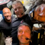 Proč astronauti u Měsíce zavolali na ISS a co zahlédli v totální tmě