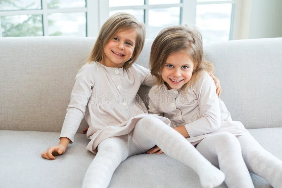 Proč dvojčata v prvních letech mluví méně než jejich sourozenci - image 1