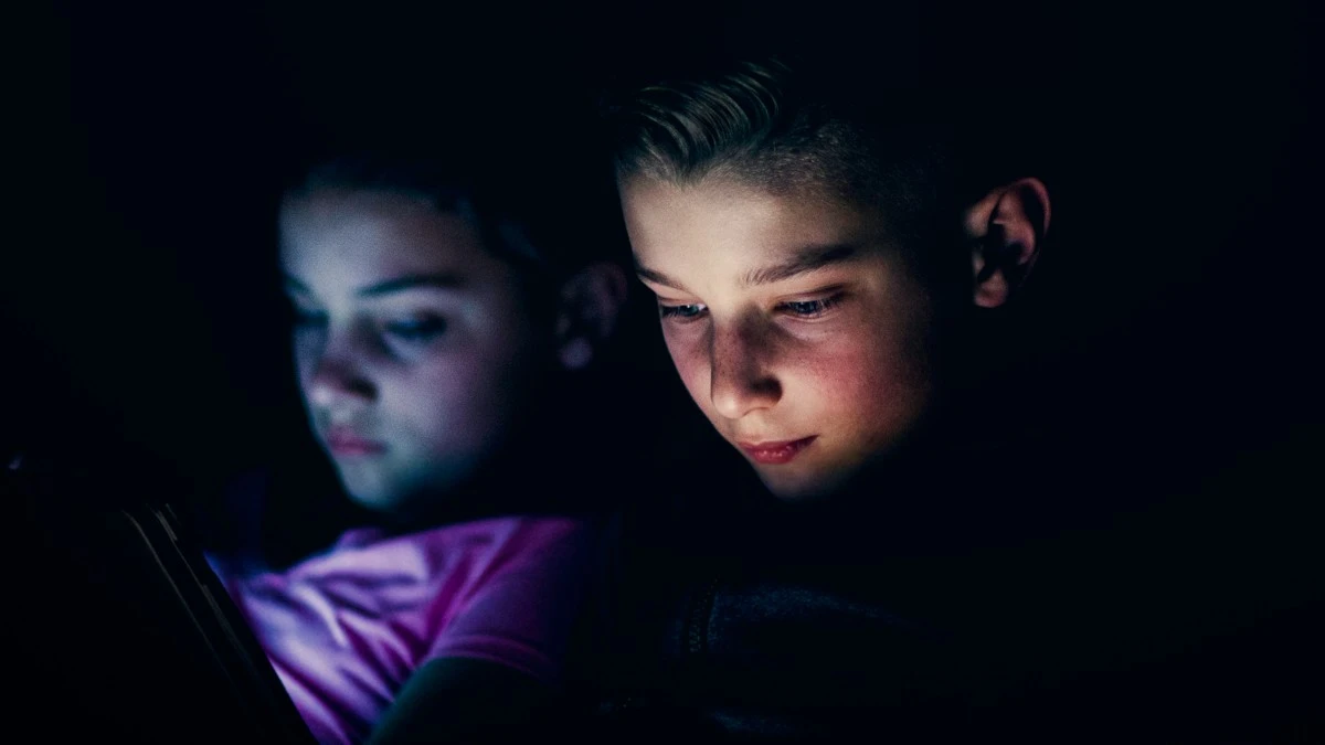 Proč dvojčata v prvních letech mluví méně než jejich sourozenci