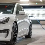 Proč němečtí řidiči začali hromadně měnit benzin za elektrické nabíječky