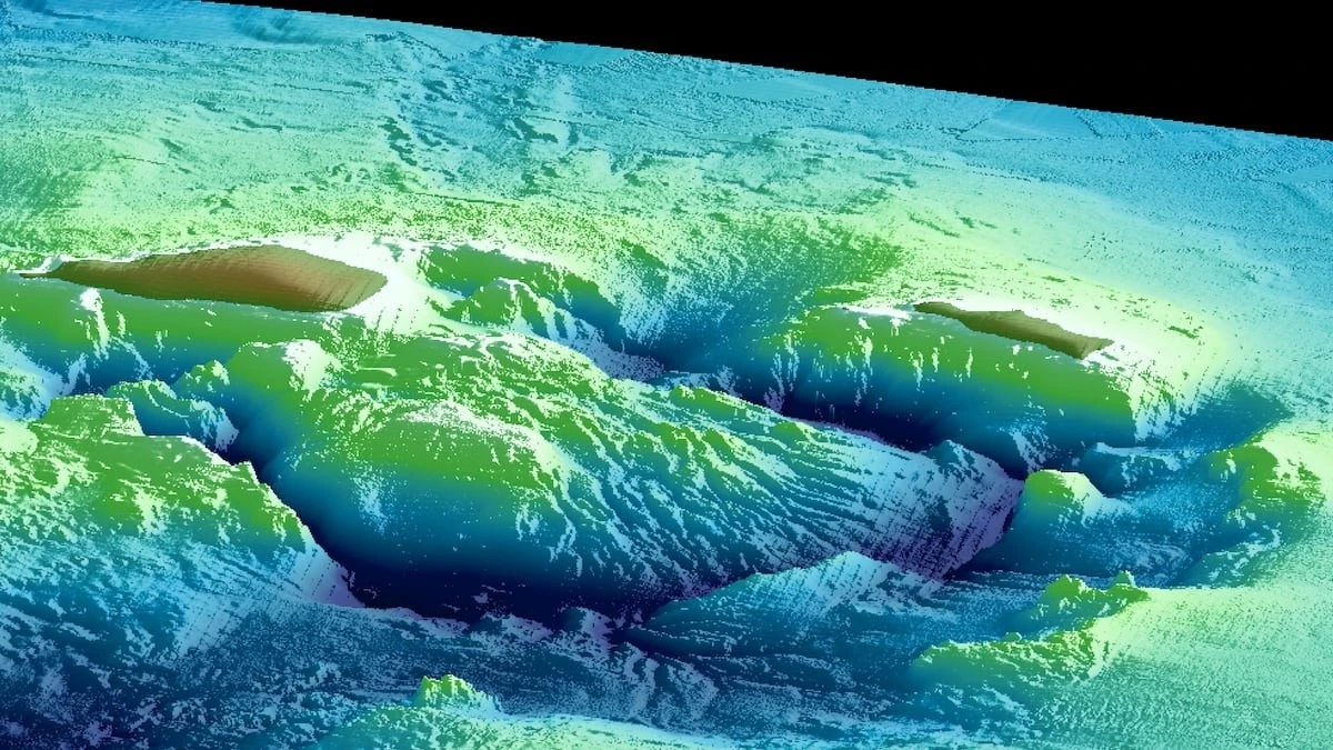 Proč se obří komora pod sopkou Kikai znovu plní magmatem