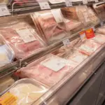 Proč se šunka v lednici do dvou dnů zkazí: Většinou za to nemůže řezník, ale tento obal