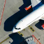 Proč se v roce 2026 vyplatí nechat si na letišti delší čas na přestup