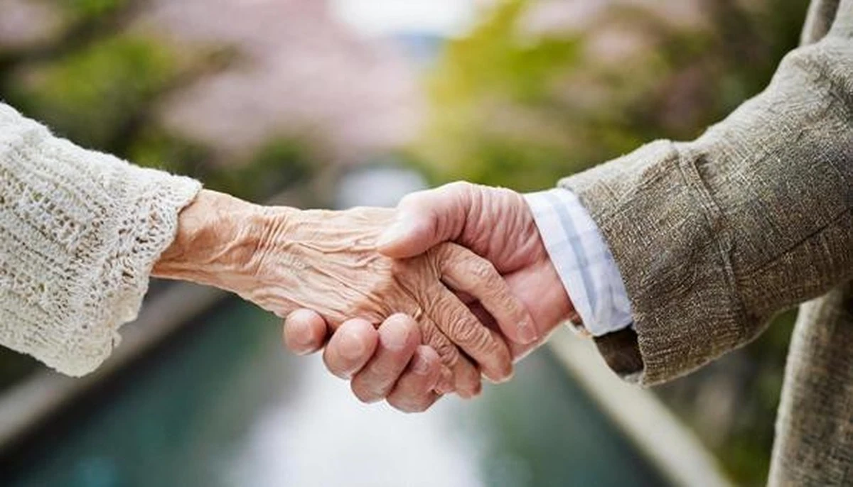 Proč si tato Američanka po 70 letech manželství každé ráno dává pusu s manželem - image 1