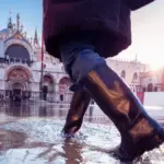 Proč vědci navrhují obehnat Benátky betonovou zdí