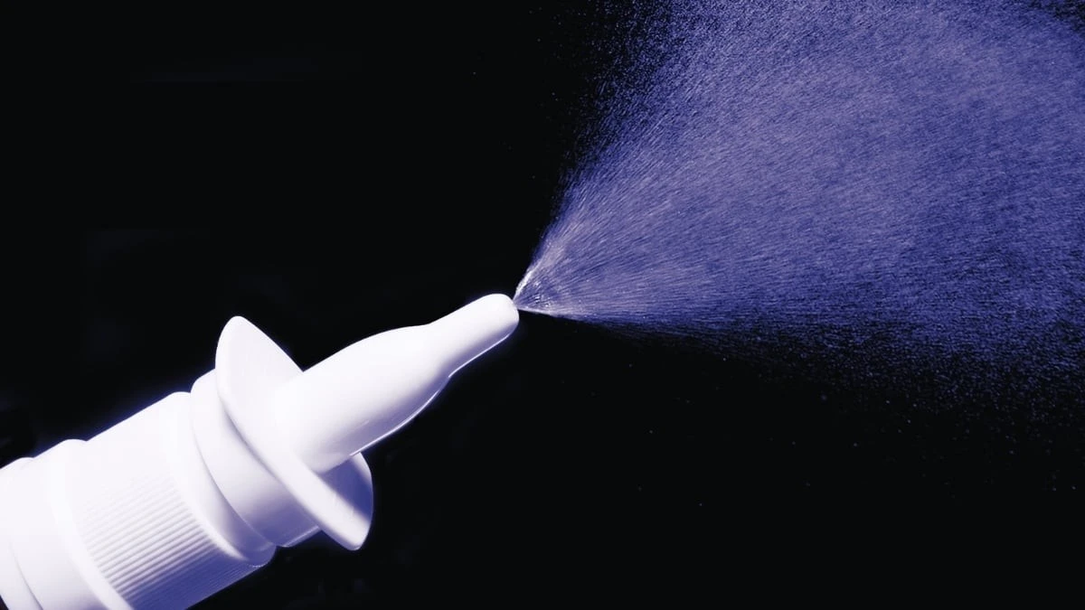Proč vědci testují nosní sprej, který vrací paměť stárnoucím mozkům
