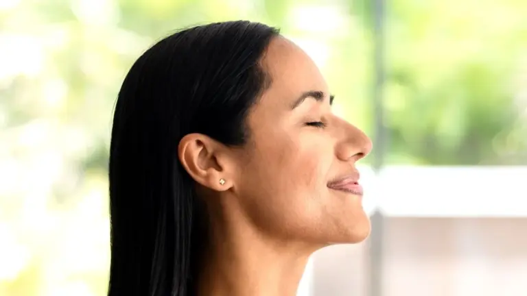 Proč zkušení biohackeři dávají k posteli HEPA filtr