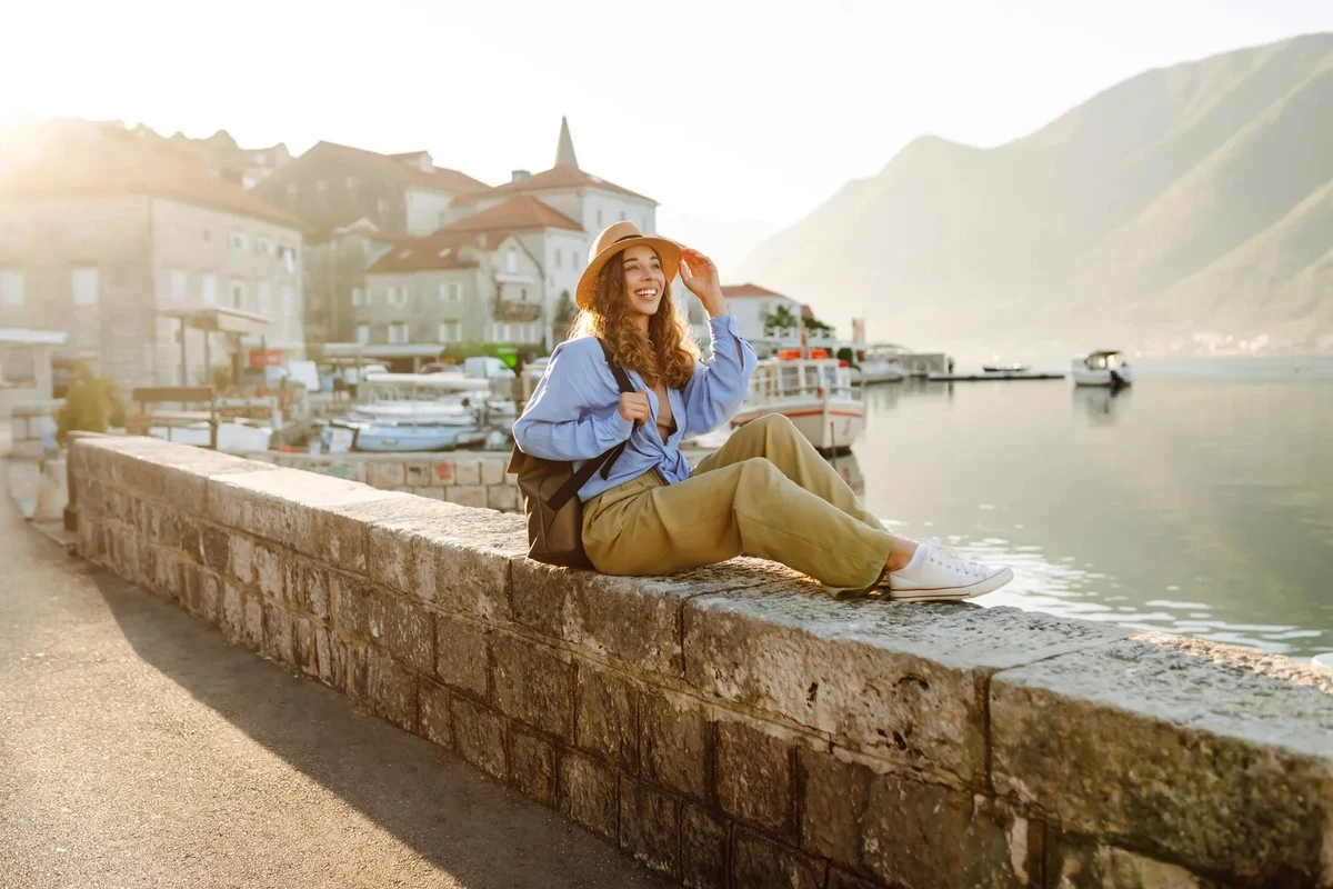 Proč zkušení cestovatelé nikdy neplatí za ubytování převodem na účet