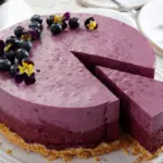 Proč zkušení cukráři dávají borůvky do mouky předtím, než je přidají do těsta