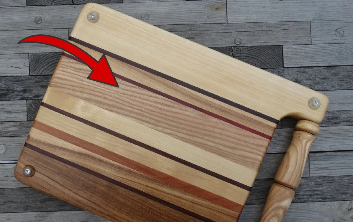 Proč zkušení kuchaři nikdy nepoužívají skleněné prkénko