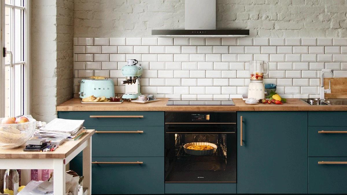 Proč zkušení kuchaři nikdy nepoužívají zásuvku pod troubou jako skladiště plechů - image 1