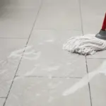 Proč zkušení lidé přidávají dvě kapky aviváže do vody na vytírání