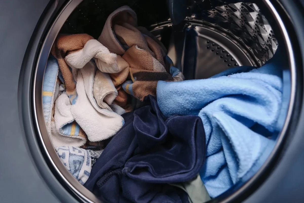 Proč zkušení lidé přestávají prát na 40 stupňů