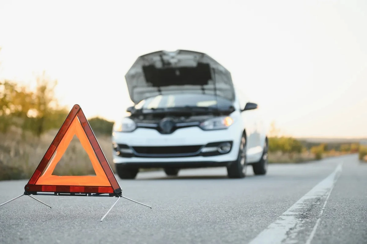 Proč čeští řidiči odkládají návštěvu servisu a jak na tom zbytečně prodělávají tisíce