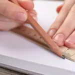 Proč má většina pravítek před nulou mezeru