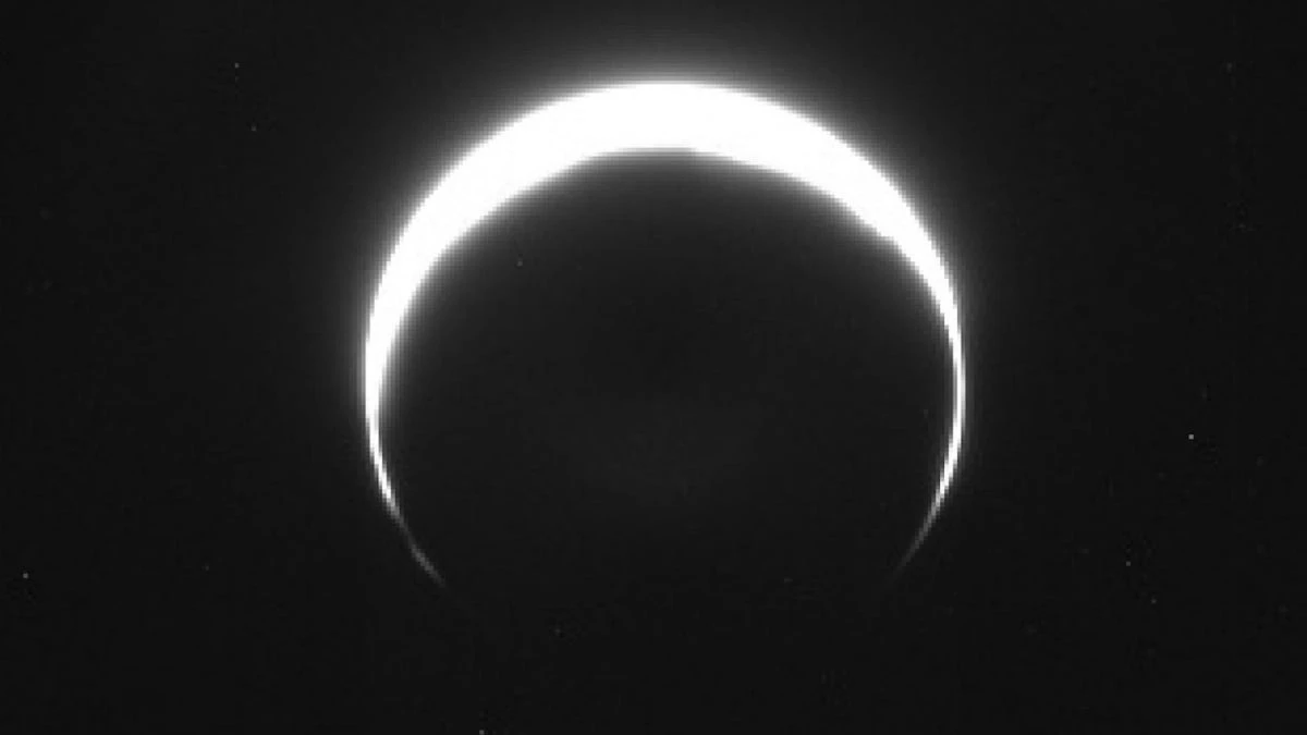 Proč NASA posílá sondu k Marsu kvůli kusu kovu