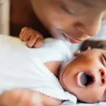 Proč nenarozené děti zívají v děloze spolu s matkou
