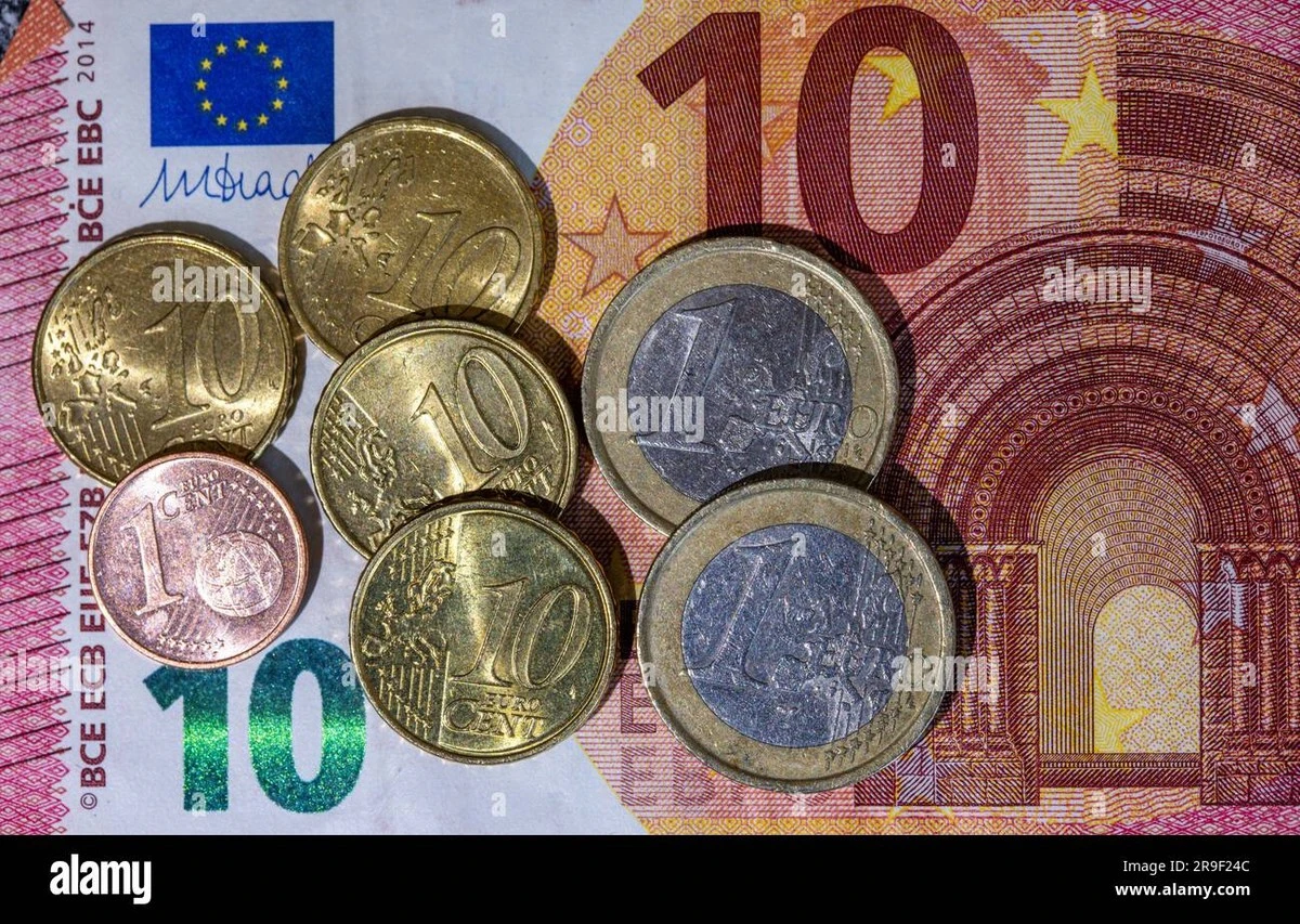 Proč zkušení ekonomové sledují hranici 2700 eur: Minimální mzda v Evropě odhalila drsnou pravdu - image 1