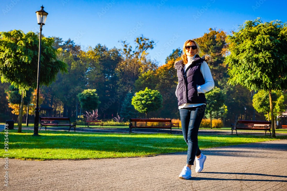 Proč zkušení trenéři doporučují přesně 8 500 kroků místo deseti tisíc - image 1