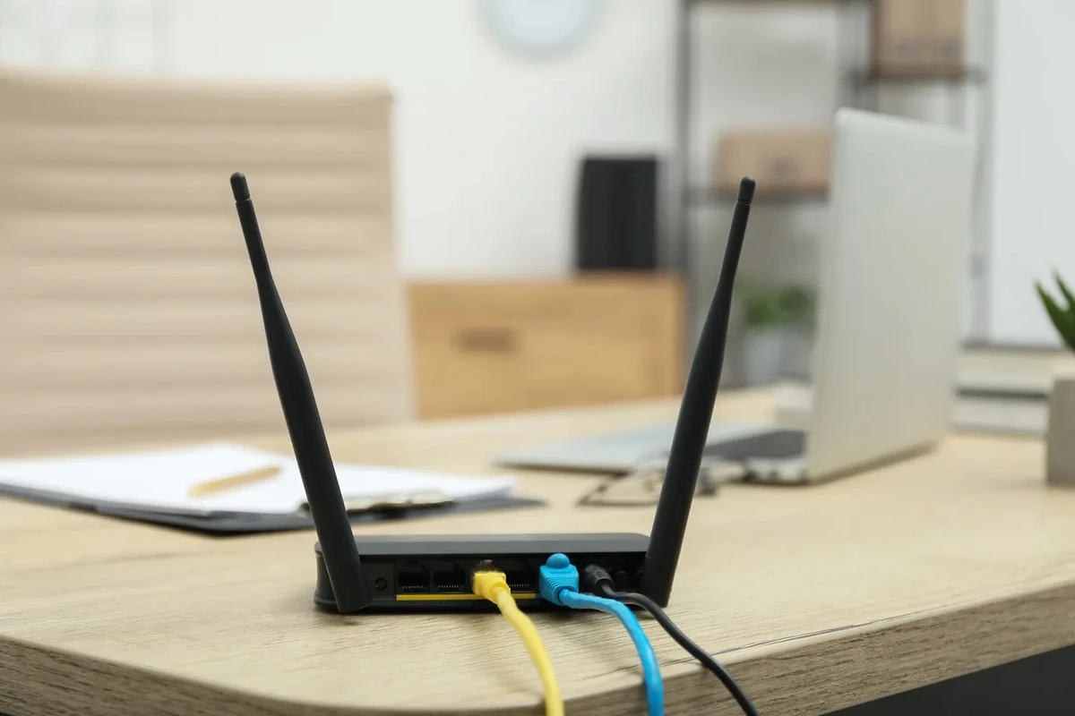 Proč zkušení uživatelé dávají za Wi-Fi router kus obyčejného alobalu