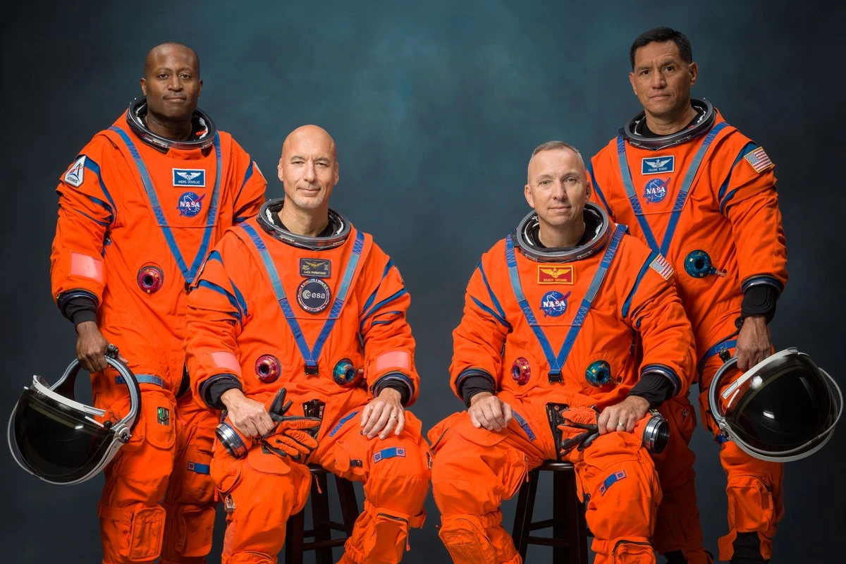 Proč se NASA rozhodla neletět přímo na Měsíc: Nová posádka Artemis III musí nejdříve zvládnout riskantní manévr - image 1