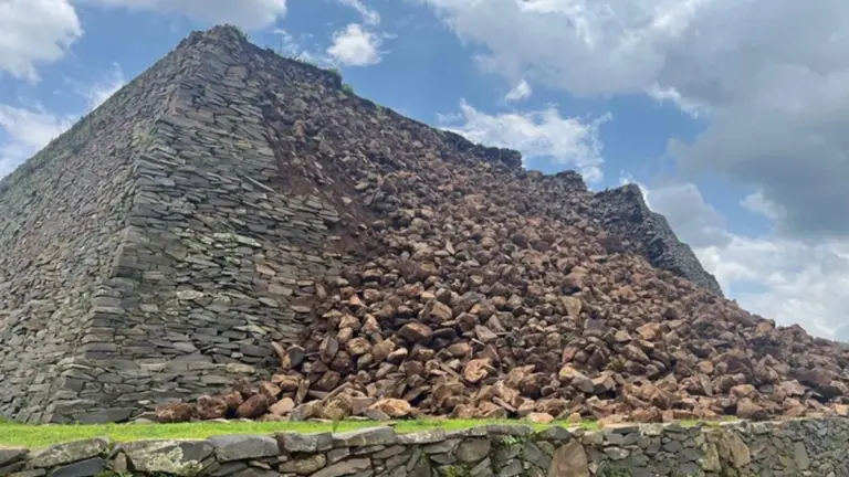 Proč se v Mexiku nečekaně zřítila starověká pyramida: Místní mluví o zlém znamení