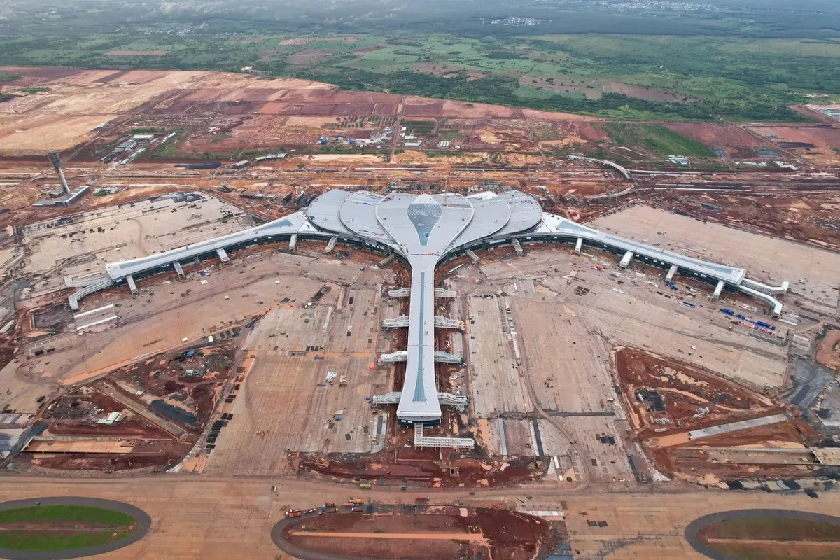 Proč Vietnam staví unikátní letiště ve tvaru lotosu, které přepíše mapu cestování
