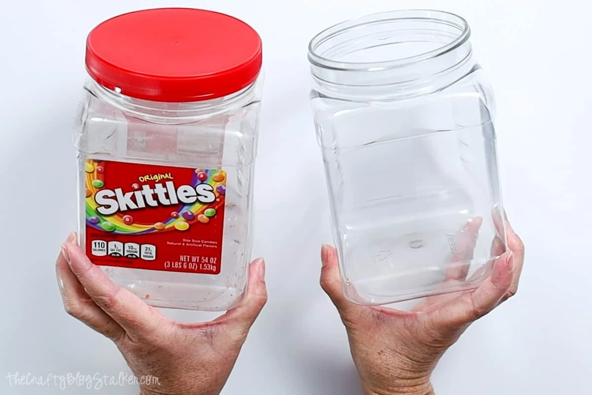 Proč zkušení cestovatelé nevyhazují krabičky od Tic Taců - image 1