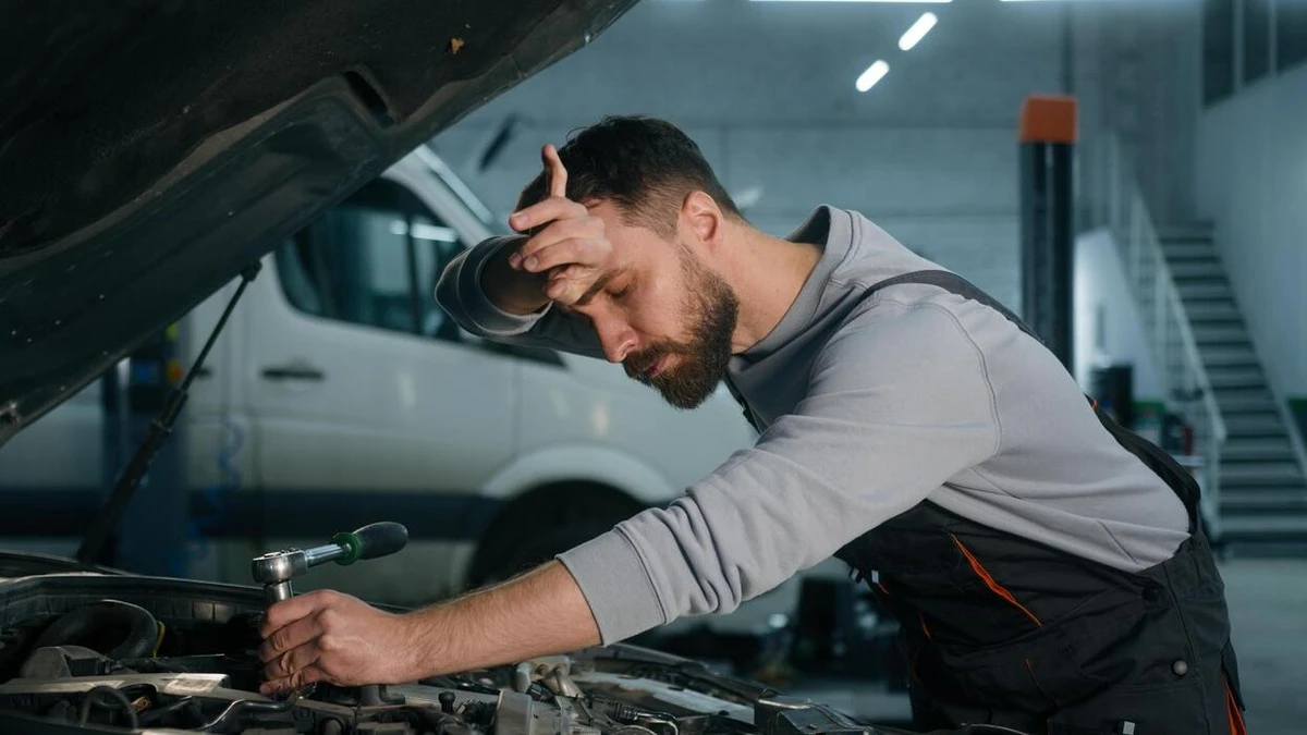 Proč zkušení čeští řidiči v autoservisu vyžadují staré díly do kufru - image 1