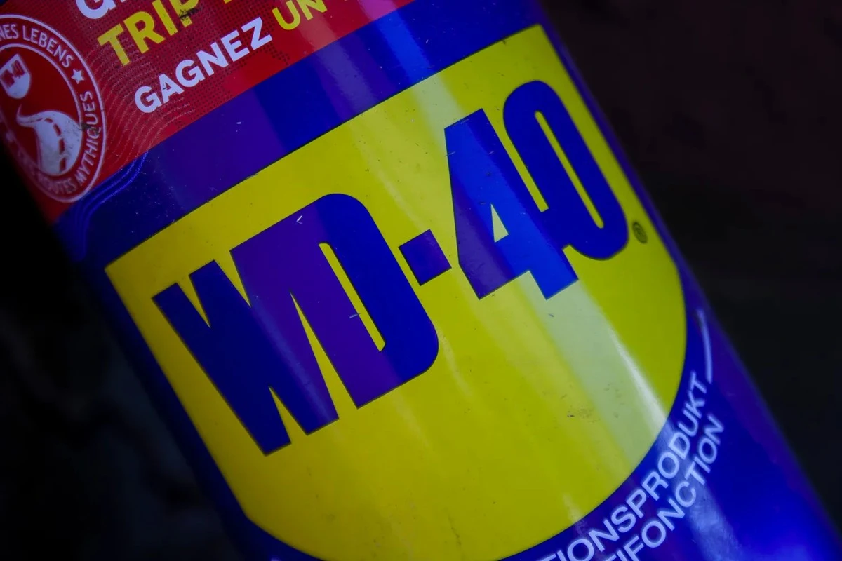 Proč zkušení řemeslníci nikdy nestříkají WD-40 na gumové těsnění