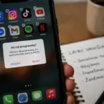 Proč zkušení uživatelé začali z telefonu mazat desítky aplikací