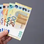 Proč bankovky v kapse nejsou tak anonymní, jak si myslíte