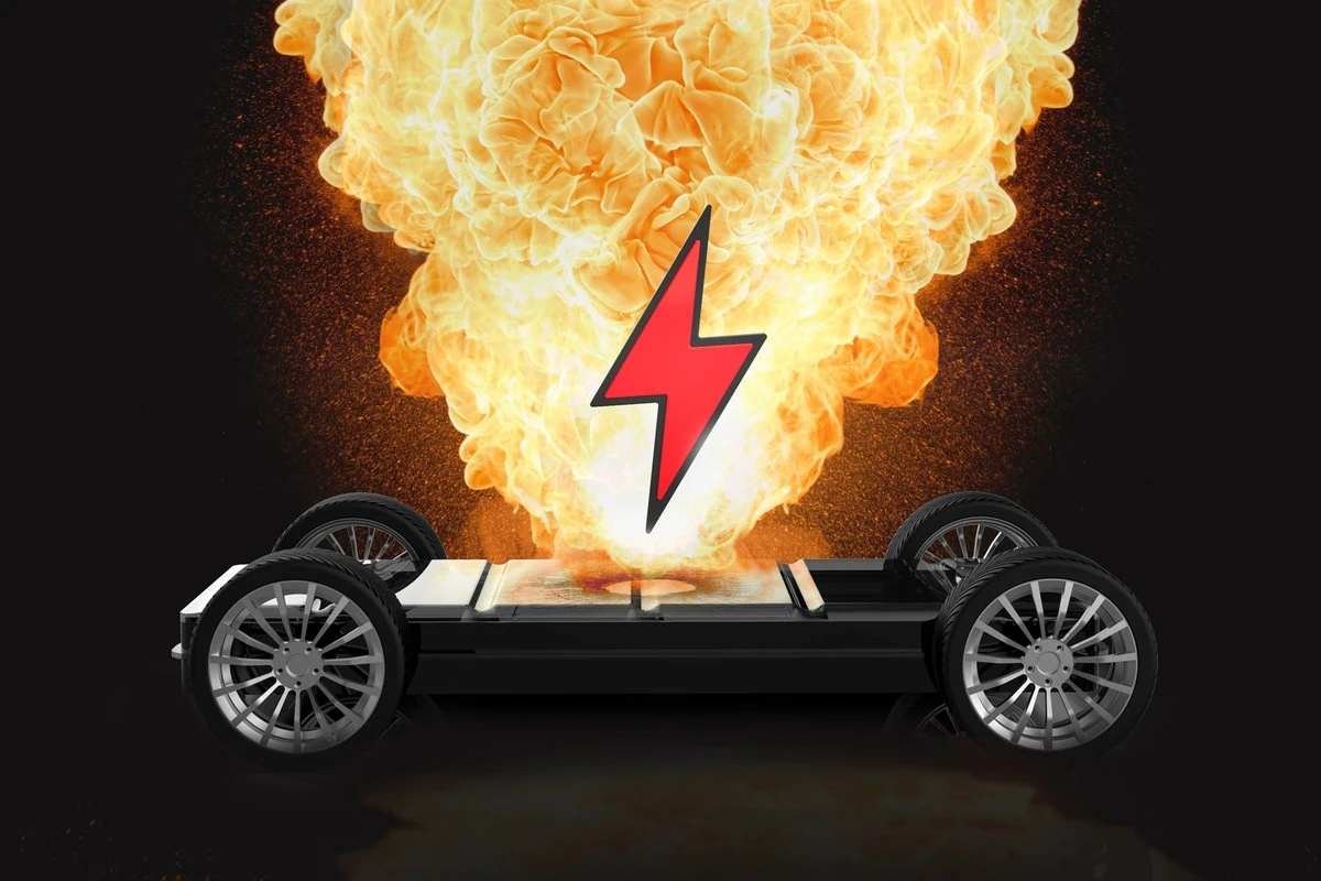 Proč čínský výrobce aut dává nové auto zdarma, když se baterie přehřeje - image 1