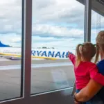 Proč se fronty na pasovou kontrolu staly pastí: Ryanair už na opozdilce nečeká